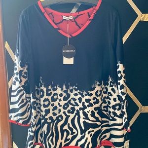 REVERSIBLE Quarter-Sleeve Patterned Top